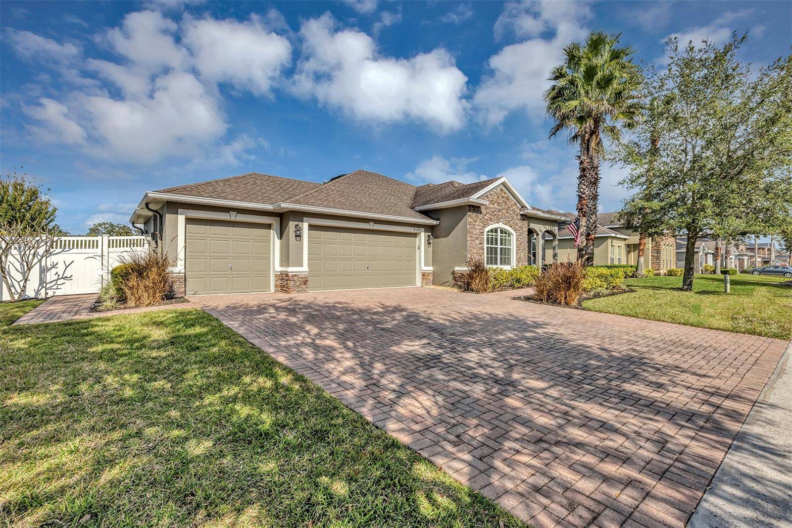 Winter Garden, FL 34787,829 BAINBRIDGE LOOP