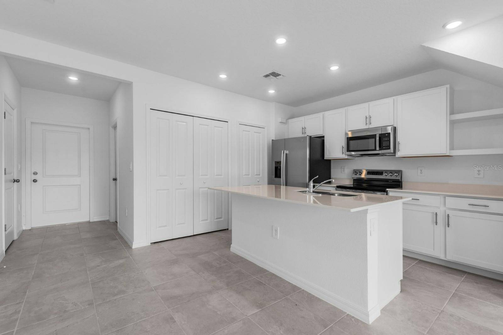 Bradenton, FL 34211,Address not disclosed