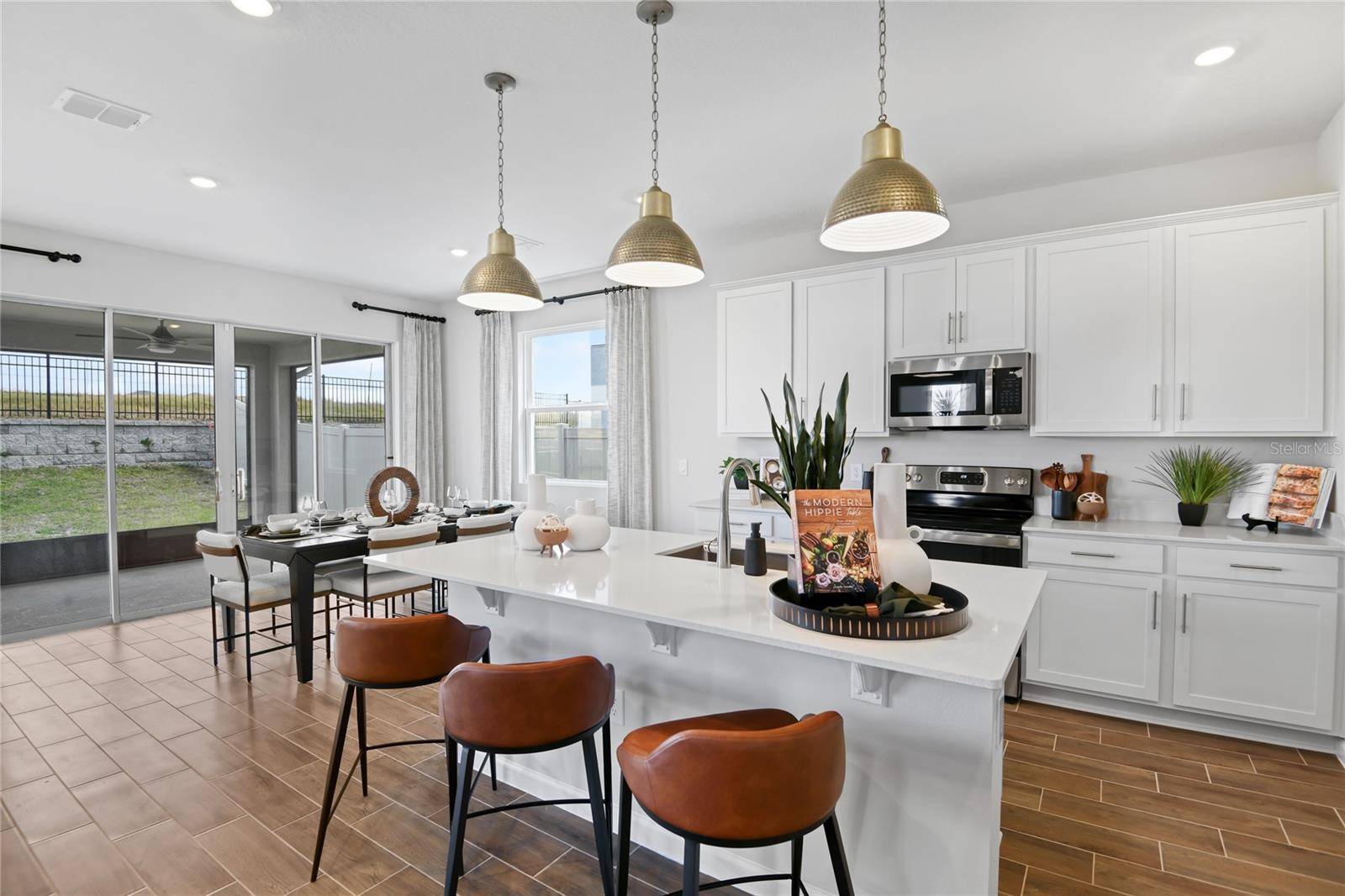 Apollo Beach, FL 33572,5131 SPRING MAIDEN CIR