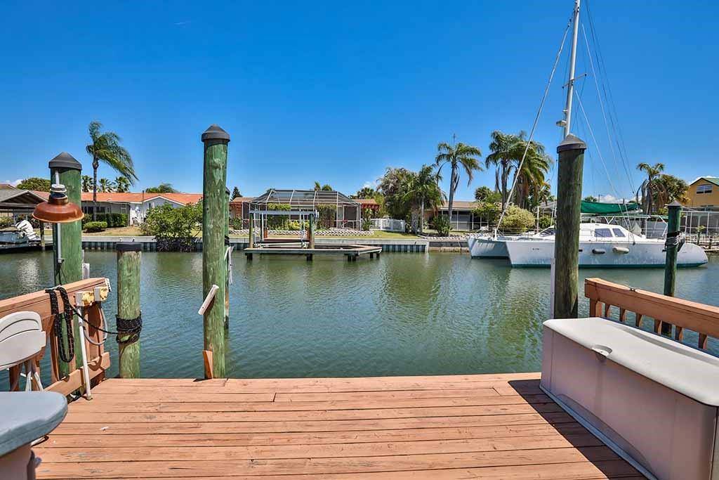 Apollo Beach, FL 33572,1021 APOLLO BEACH BLVD #1