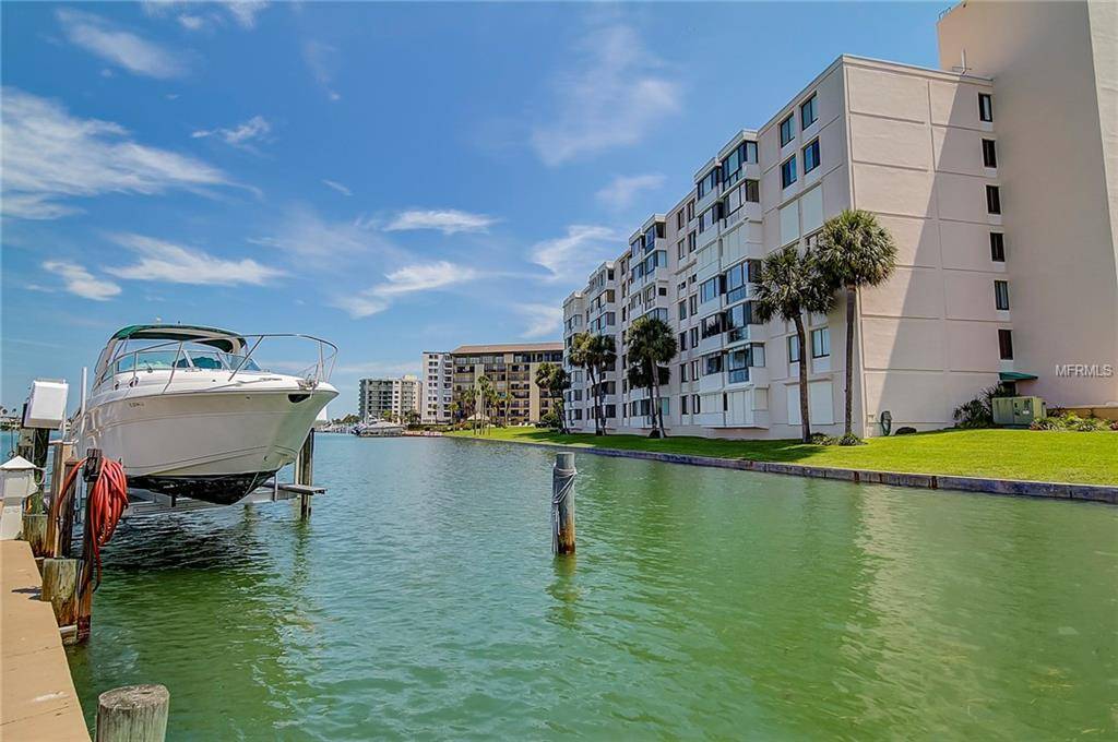 Clearwater Beach, FL 33767,644 ISLAND WAY #403