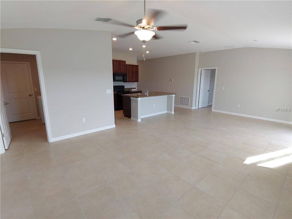 Ruskin, FL 33573,9614 SAGE CREEK DR