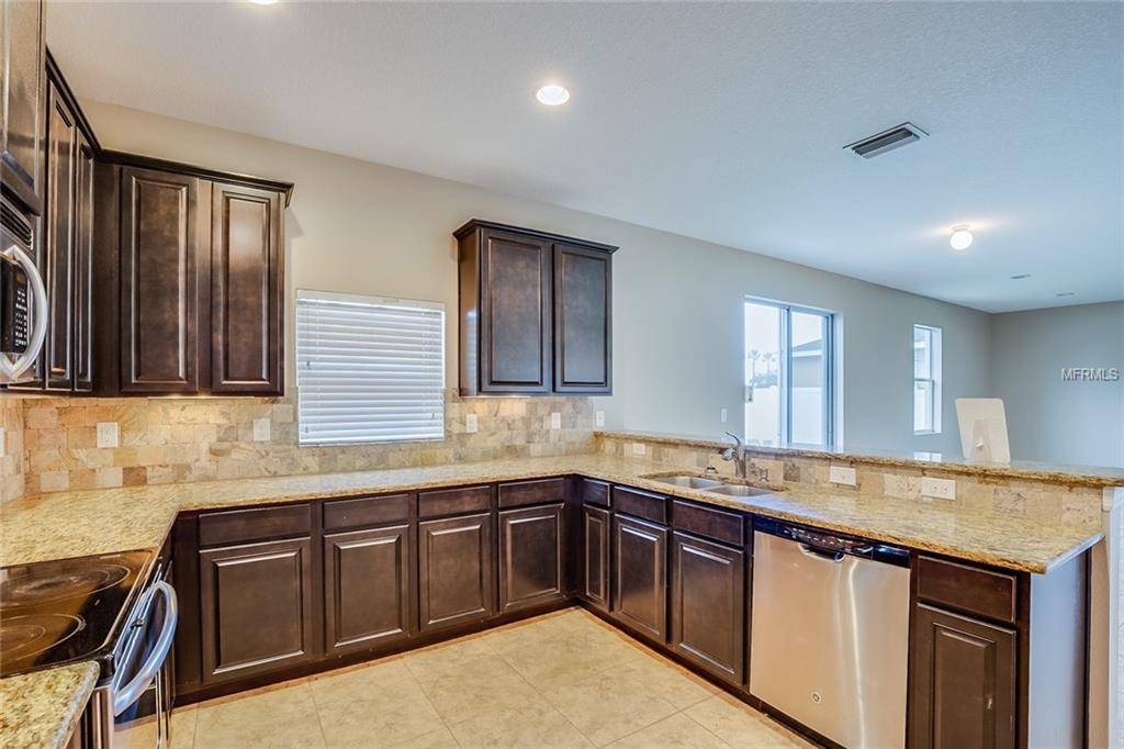 Ruskin, FL 33570,1603 BONITA BLUFF CT