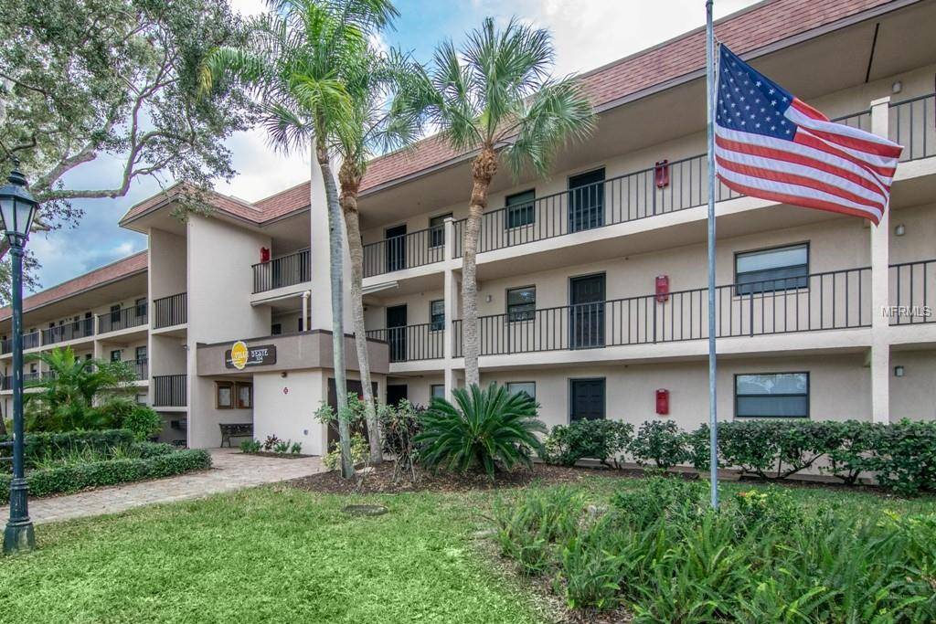 Venice, FL 34292,104 CAPRI ISLES BLVD #305