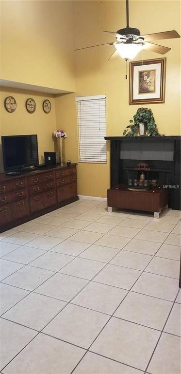 Valrico, FL 33596,3614 PINE KNOT DR #3614