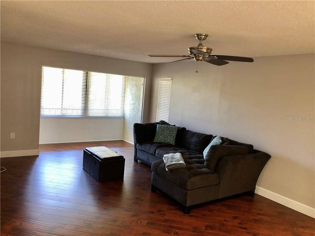 Tarpon Springs, FL 34688,3211 LAKE PINE WAY E #C2