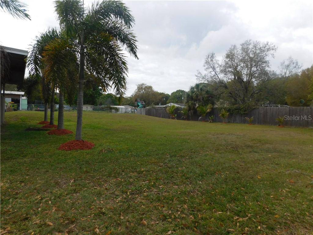 Ruskin, FL 33570,2801 METRO DR