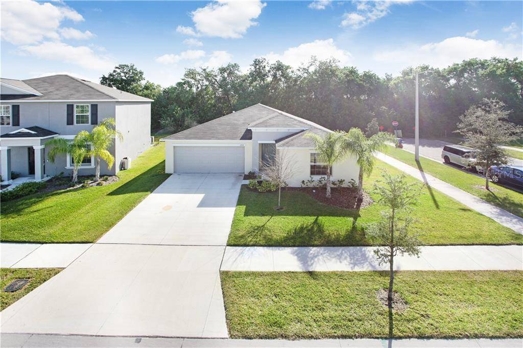 Ruskin, FL 33570,1934 BROAD WINGED HAWK DR