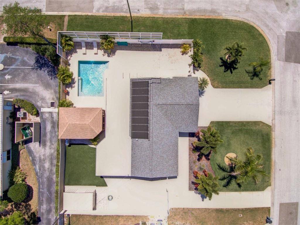 Seminole, FL 33772,8261 RIDGEWOOD CIR