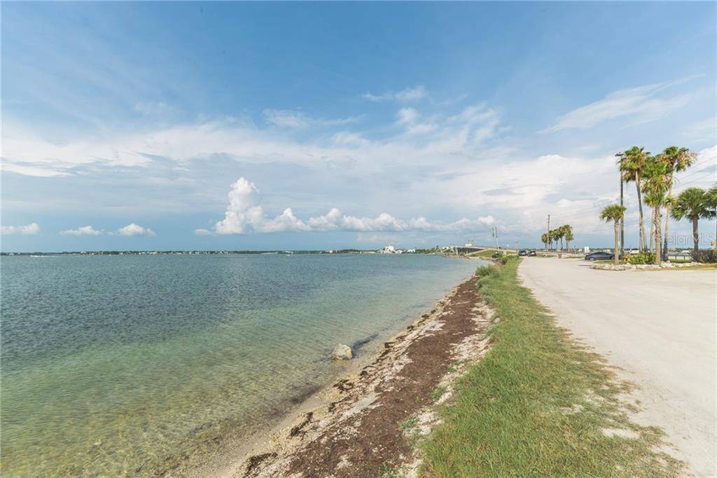 Dunedin, FL 34698,143 WOODETTE DR