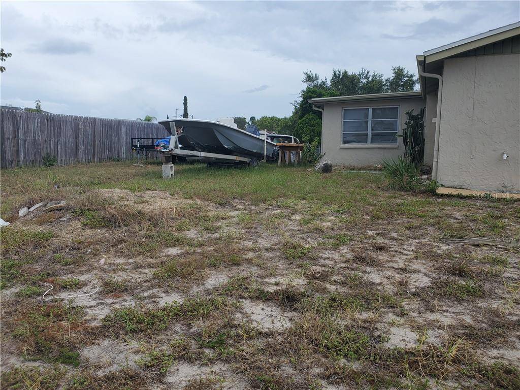 Port Richey, FL 34668,9215 GRAY FOX LN