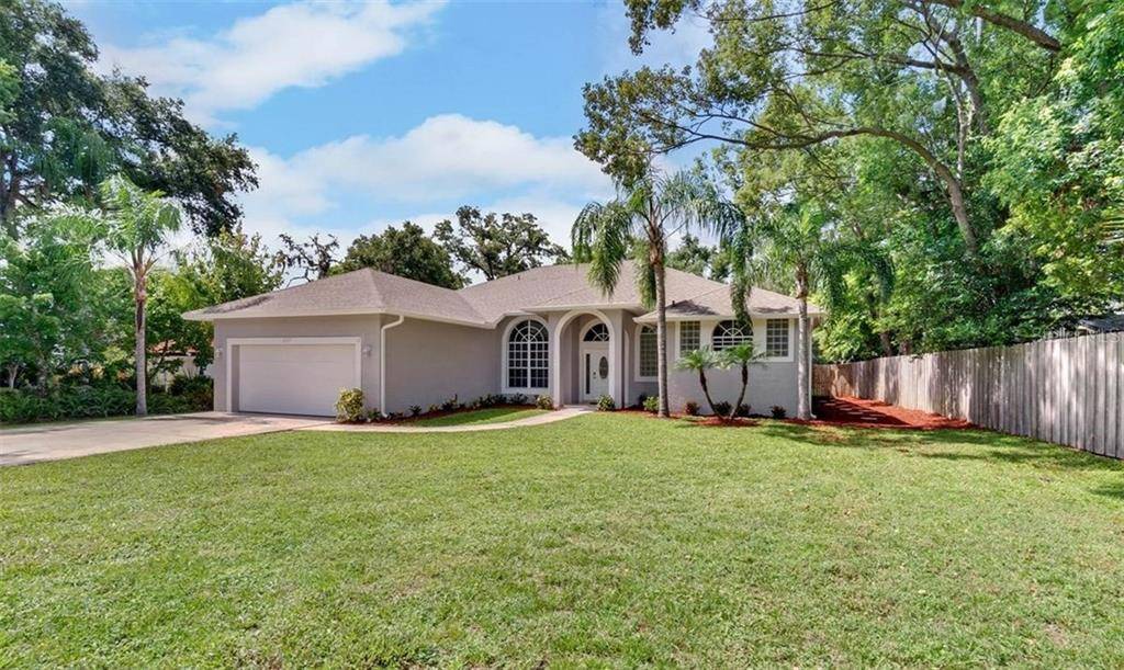 Altamonte Springs, FL 32701,827 HOLLY ST