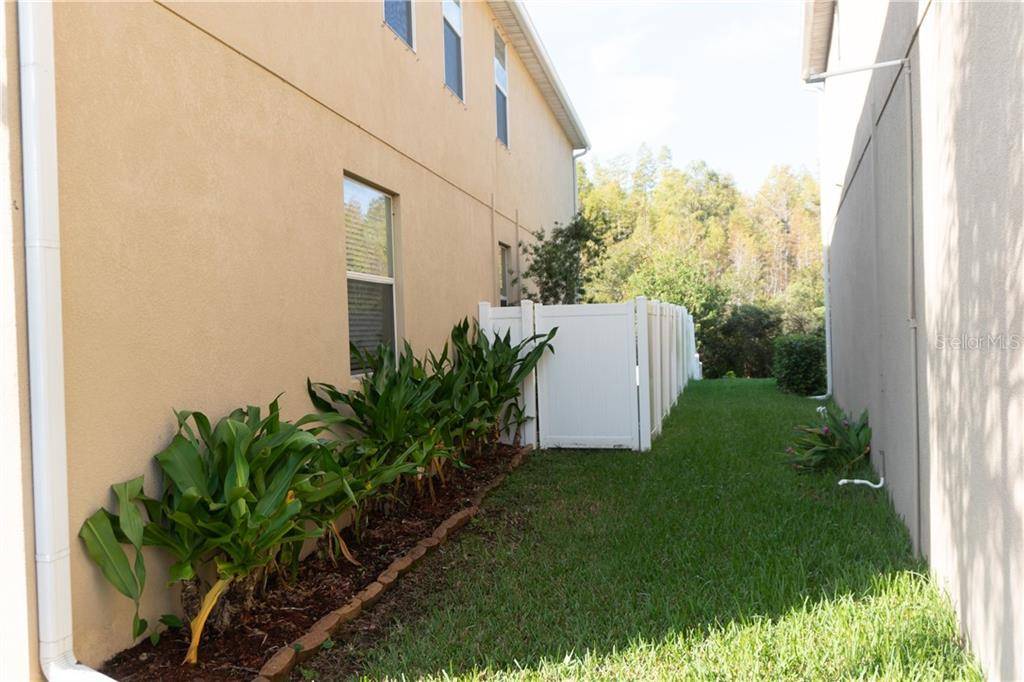 Land O Lakes, FL 34638,3723 MORGONS CASTLE CT