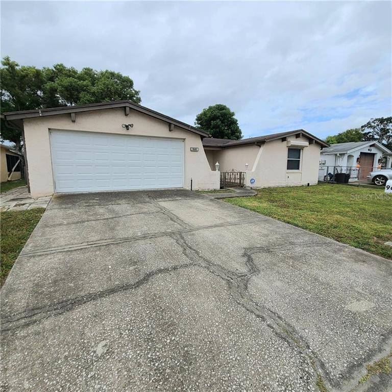 Port Richey, FL 34668,9605 LAKESIDE LN