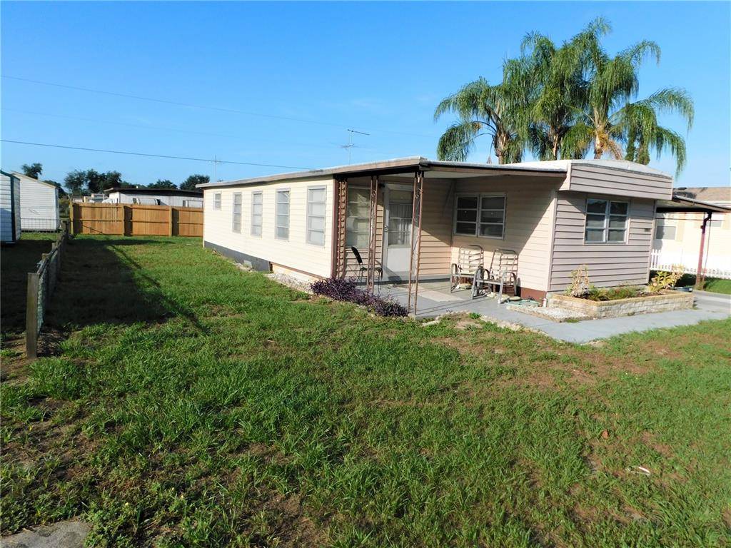 Zephyrhills, FL 33542,39052 SABAL AVE