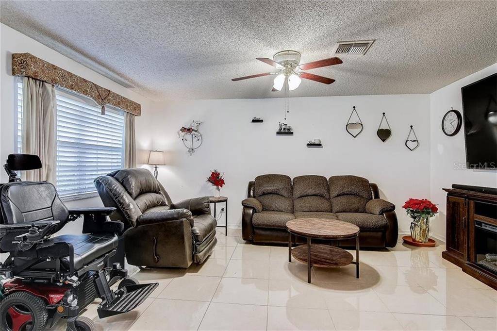 Sun City Center, FL 33573,1908 CANTERBURY LN #4