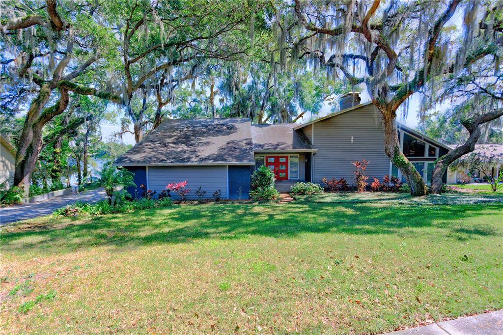 Temple Terrace, FL 33617,5415 RIVERHILLS DR