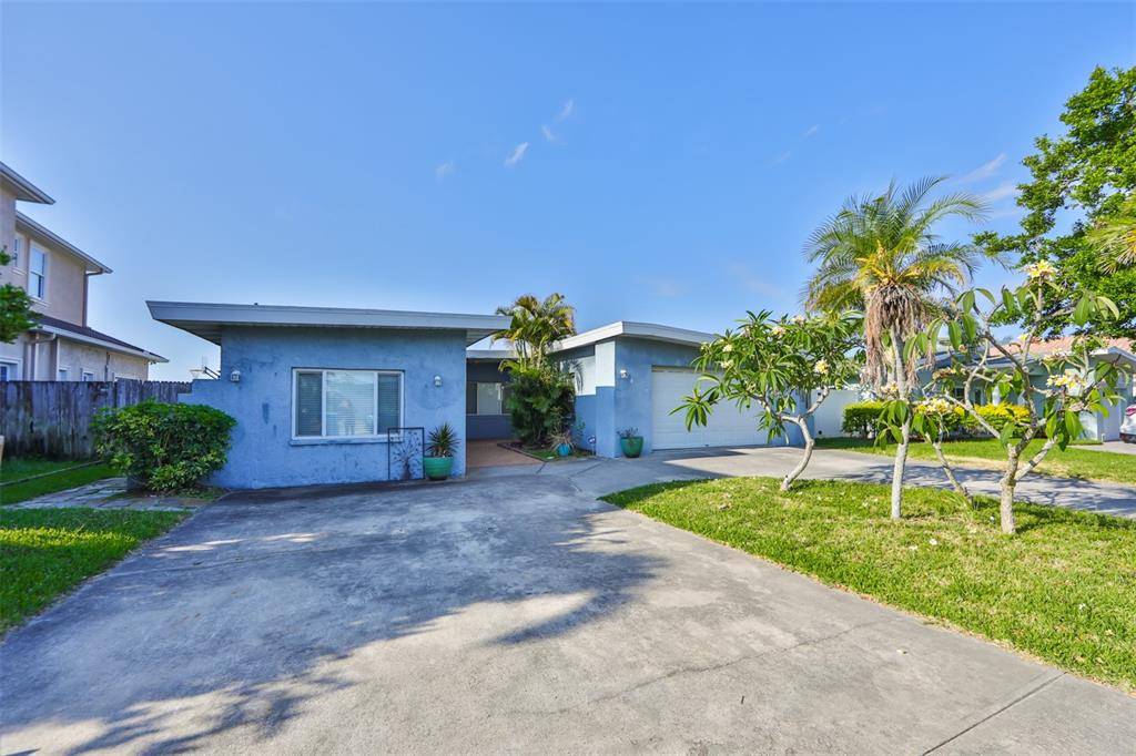 North Redington Beach, FL 33708,17051 DOLPHIN DR