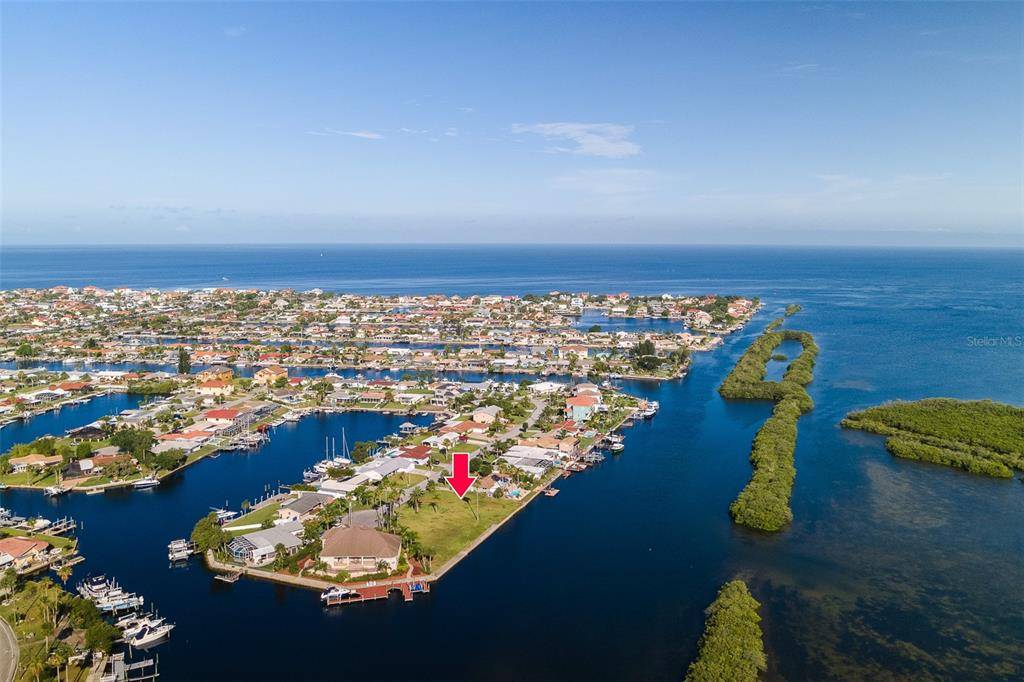 New Port Richey, FL 34652,5571 BOWLINE BND