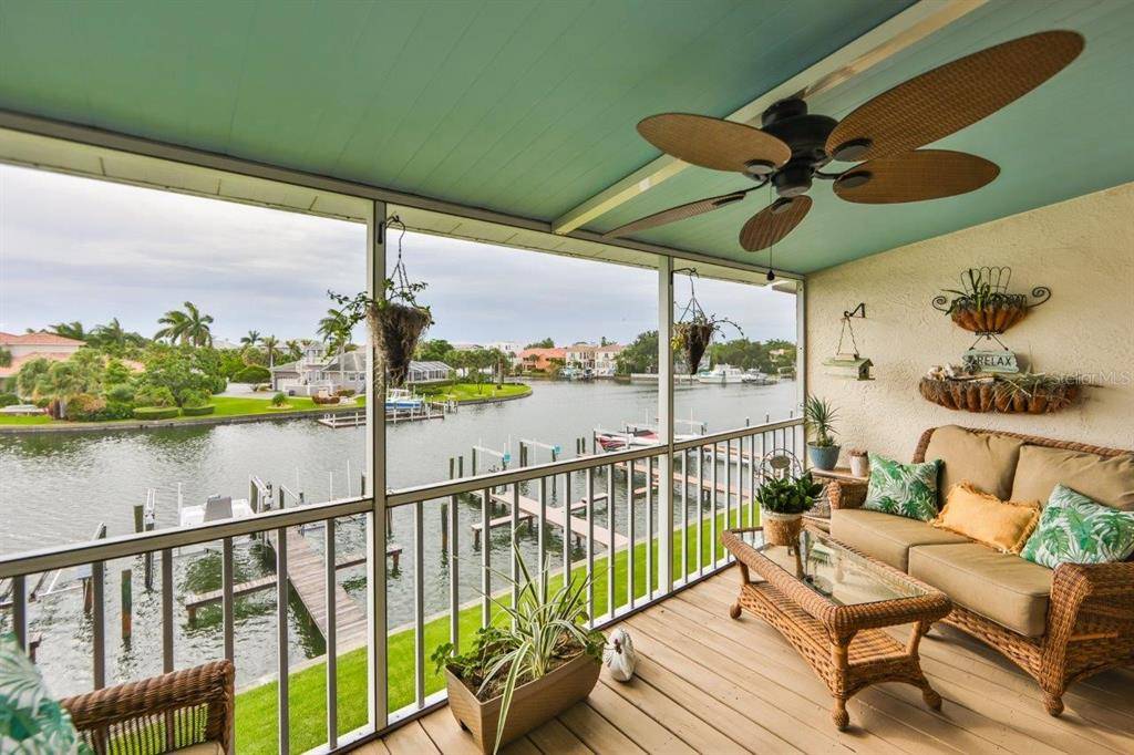 Tierra Verde, FL 33715,637 PINELLAS BAYWAY S #5