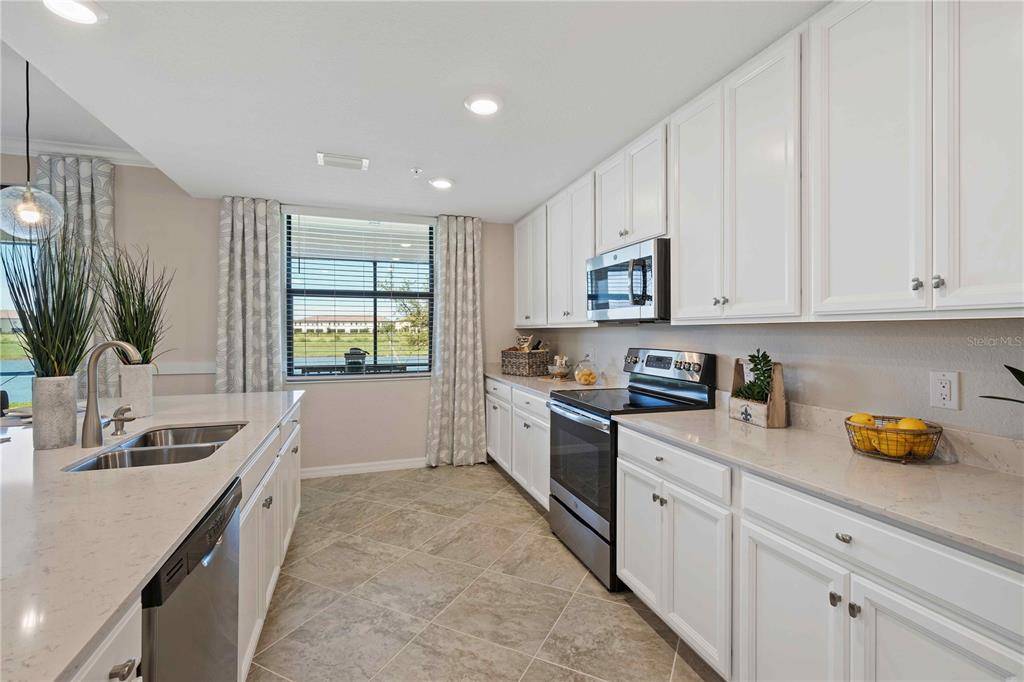 Venice, FL 34293,12600 GHIBERTI CIR #101