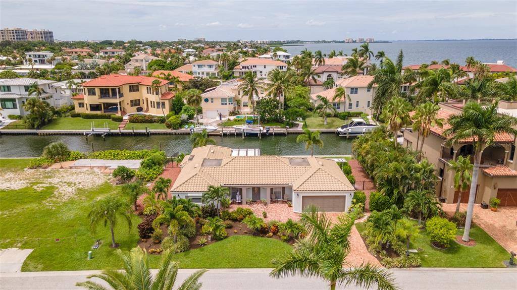 Longboat Key, FL 34228,633 HALYARD LN