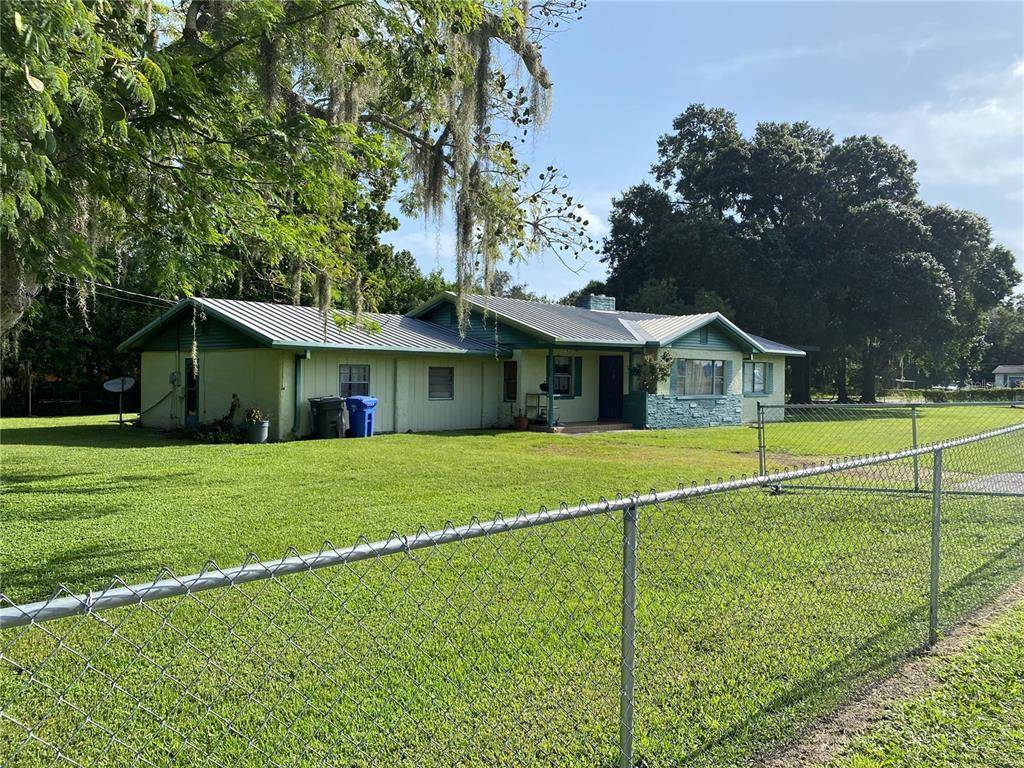 Ruskin, FL 33570,604 E COLLEGE AVE