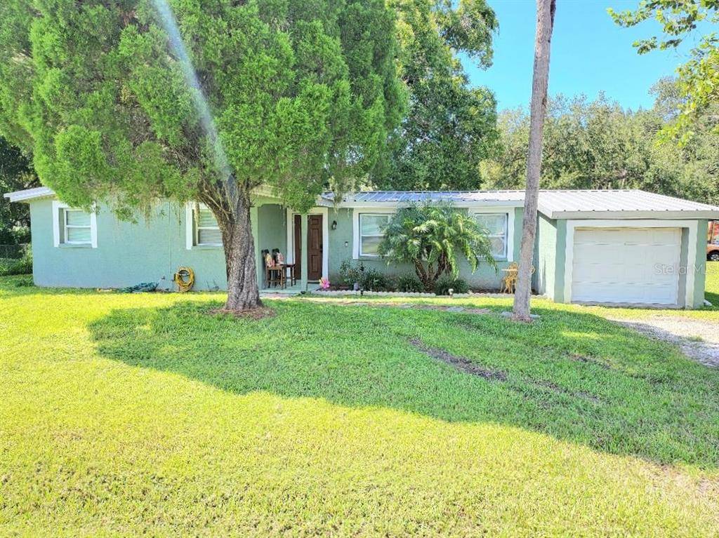 Ruskin, FL 33570,206 8TH STREET NE