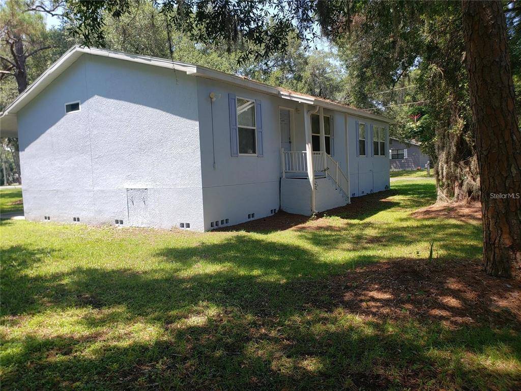 Ruskin, FL 33570,608 SW 6TH AVE