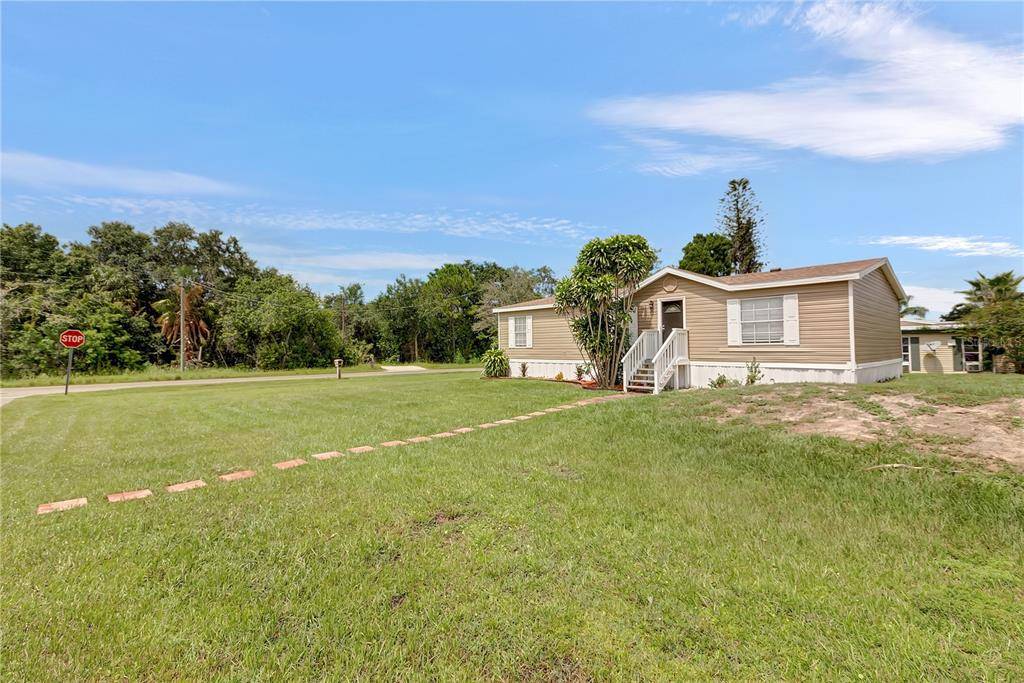 Ruskin, FL 33570,3704 PICKFORD AVE