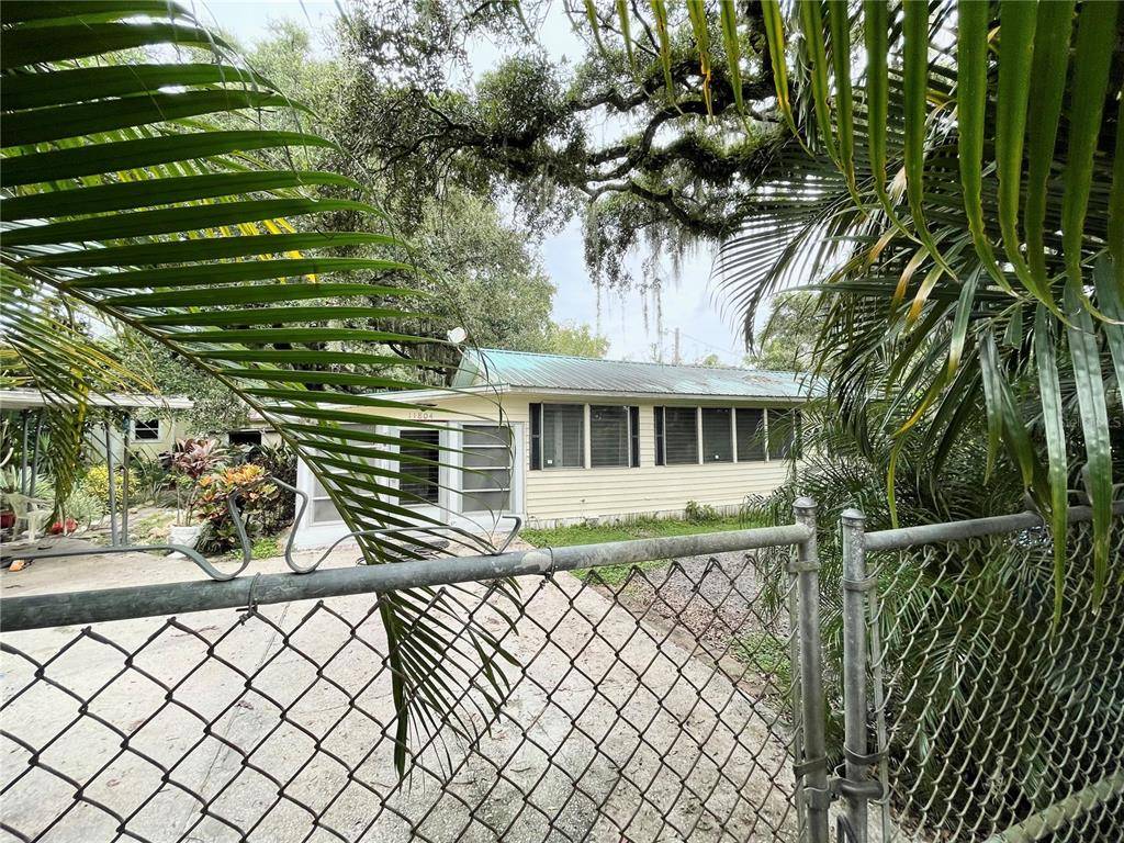 Seffner, FL 33584,11804 E OLD HILLSBOROUGH AVE