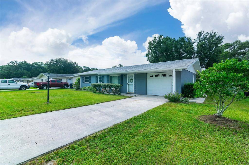 Zephyrhills, FL 33542,39081 CITADEL CIR