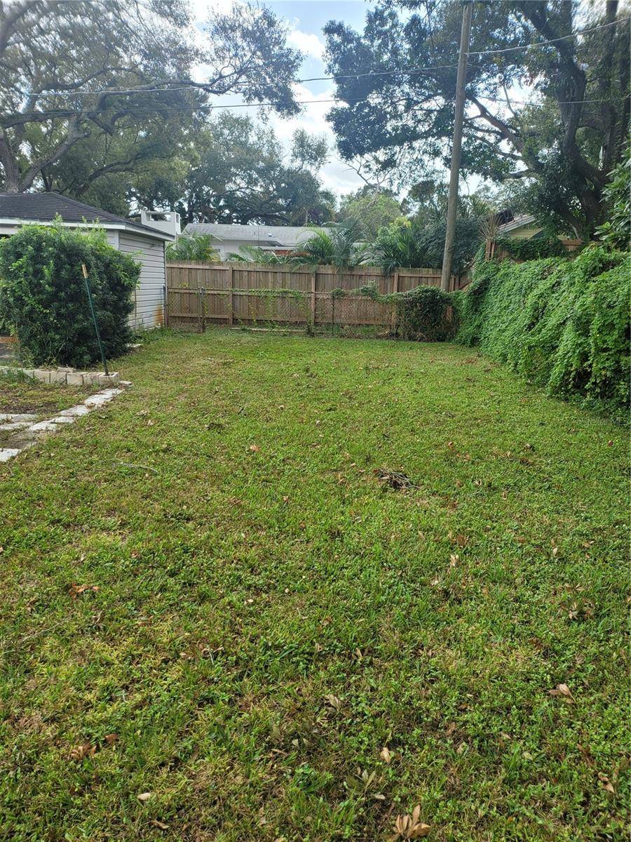 Tampa, FL 33609,3616 W AZEELE ST