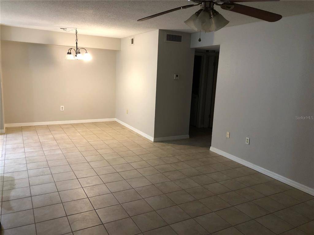 Tampa, FL 33647,9481 HIGHLAND OAK DR #610