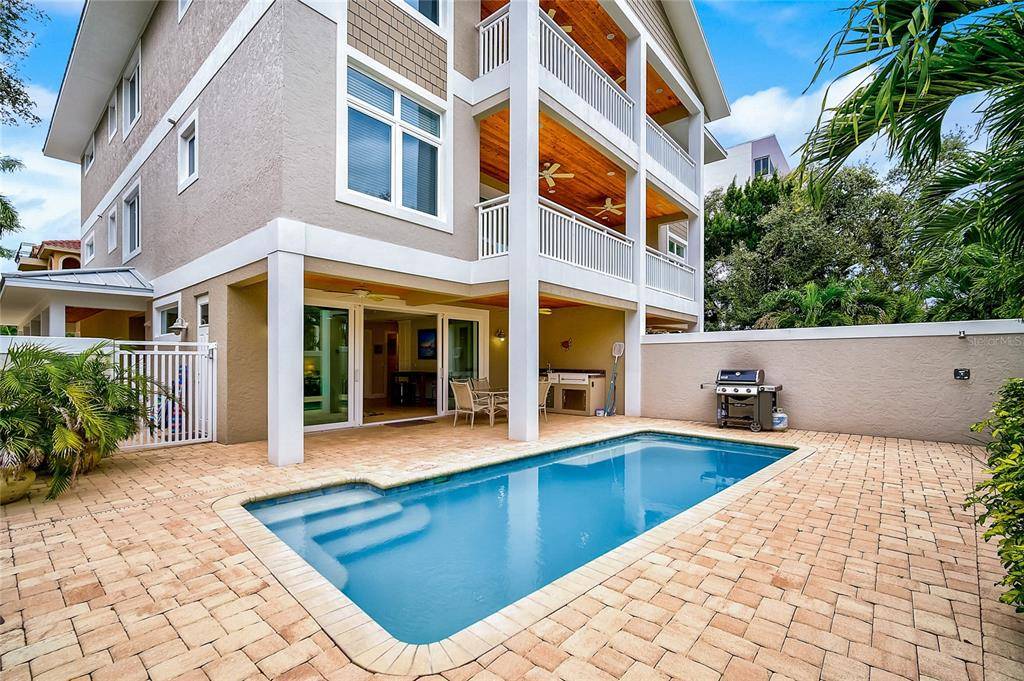 Sarasota, FL 34242,1204 DERBY LN