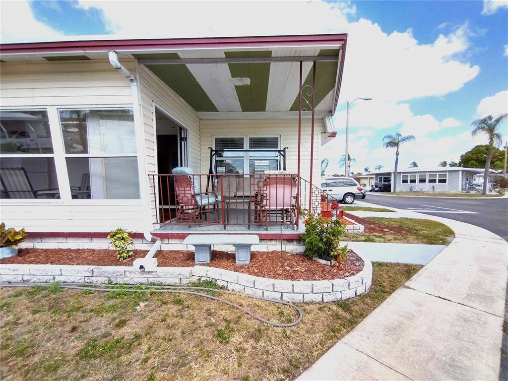 Pinellas Park, FL 33781,82122 B ST N #122