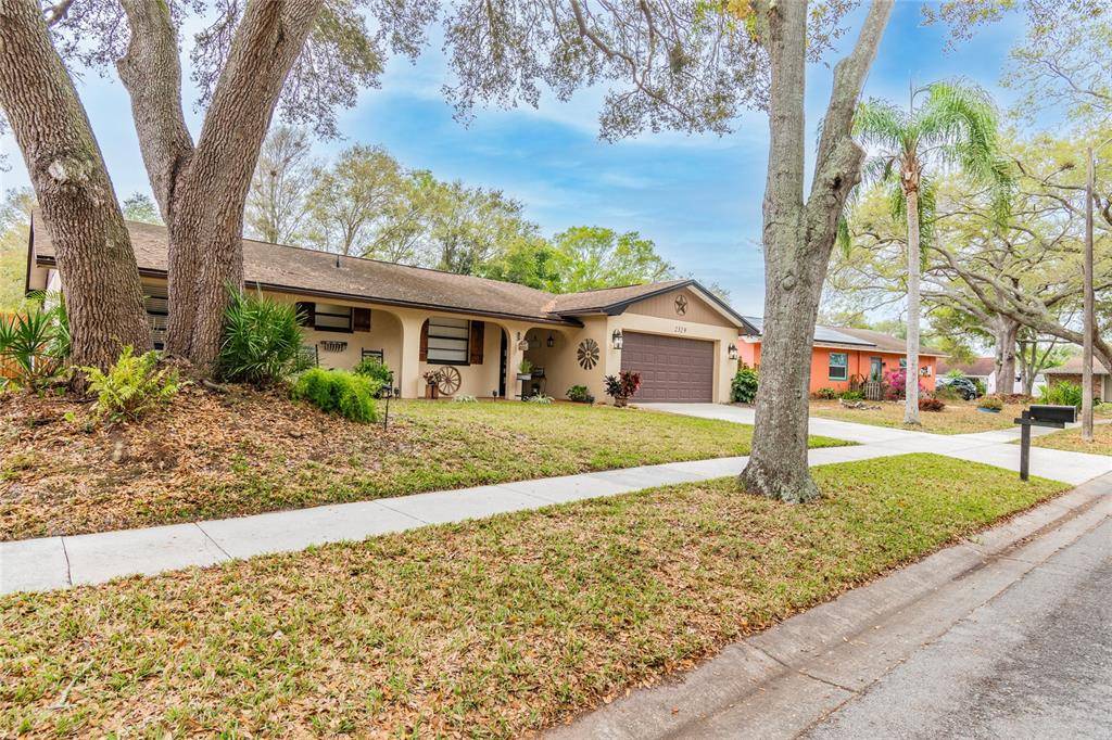 Dunedin, FL 34698,2329 CARRIE CT