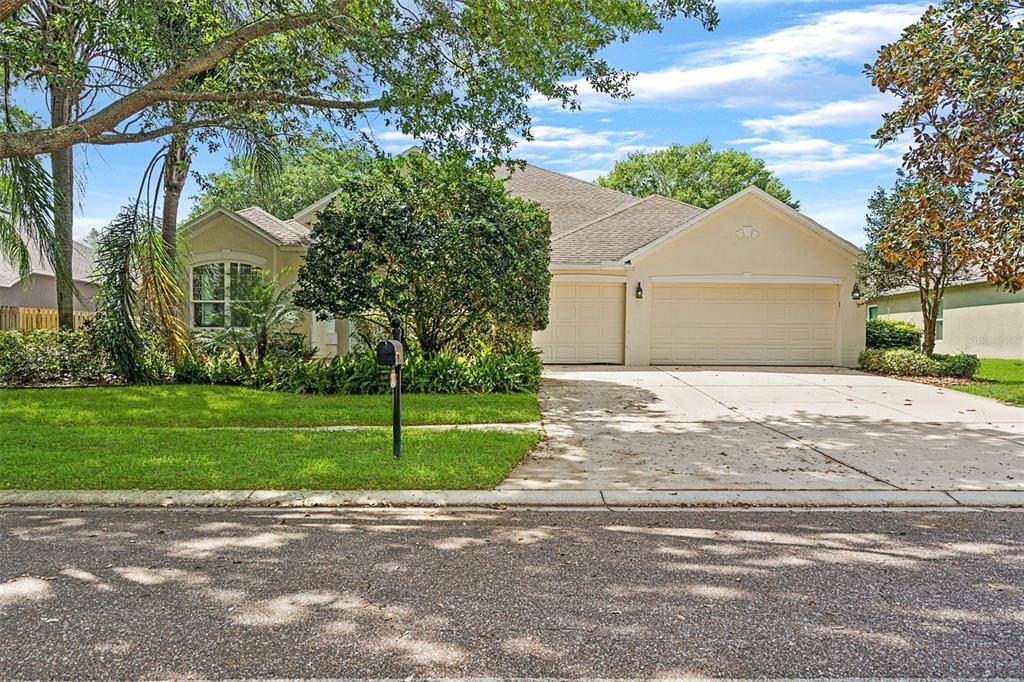 Seffner, FL 33584,307 SAVANNAH OAKS PL