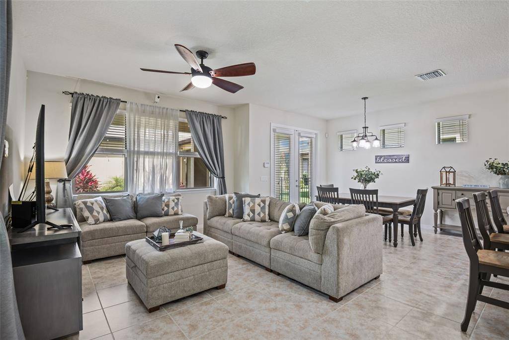 Lithia, FL 33547,5827 CALDERA RIDGE DR