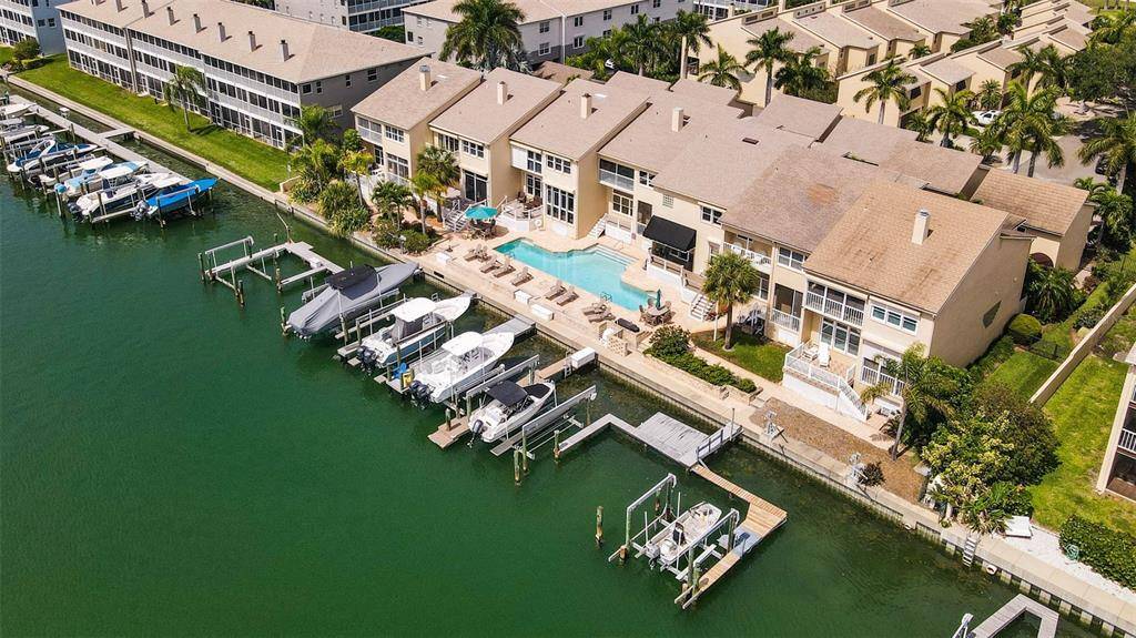 Tierra Verde, FL 33715,487 PINELLAS BAYWAY S #6