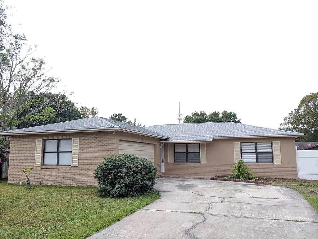 Brandon, FL 33510,908 WINCHESTER CT