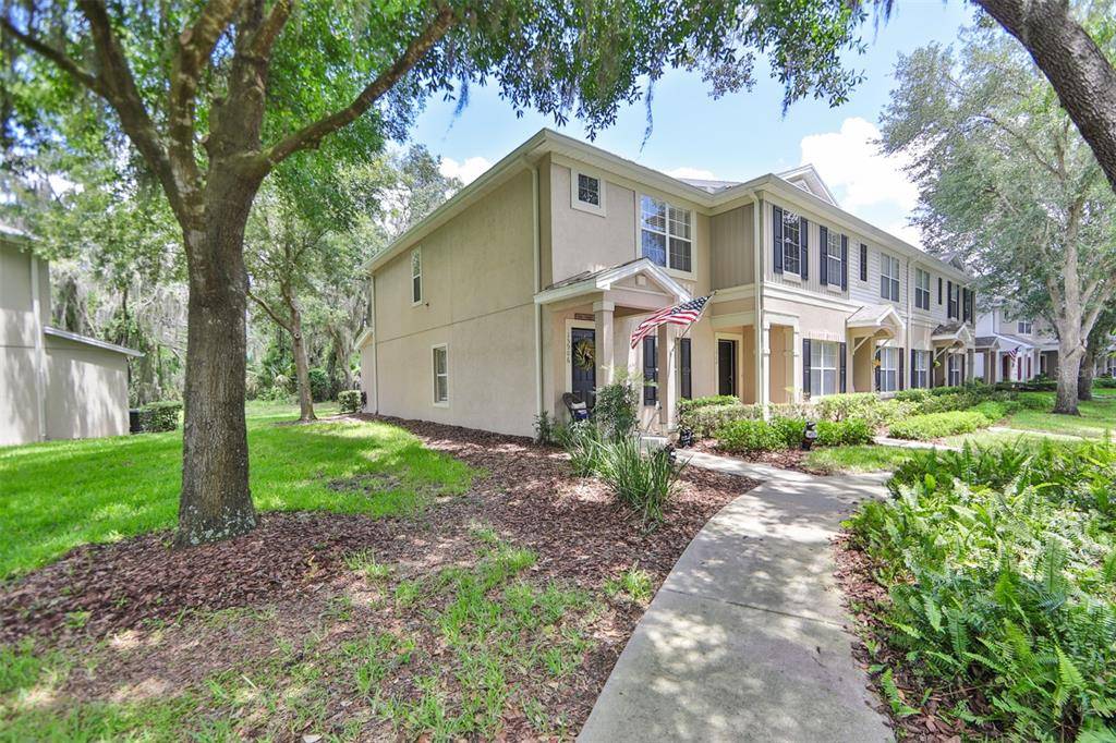 Lithia, FL 33547,15906 FISHHAWK CREEK LN