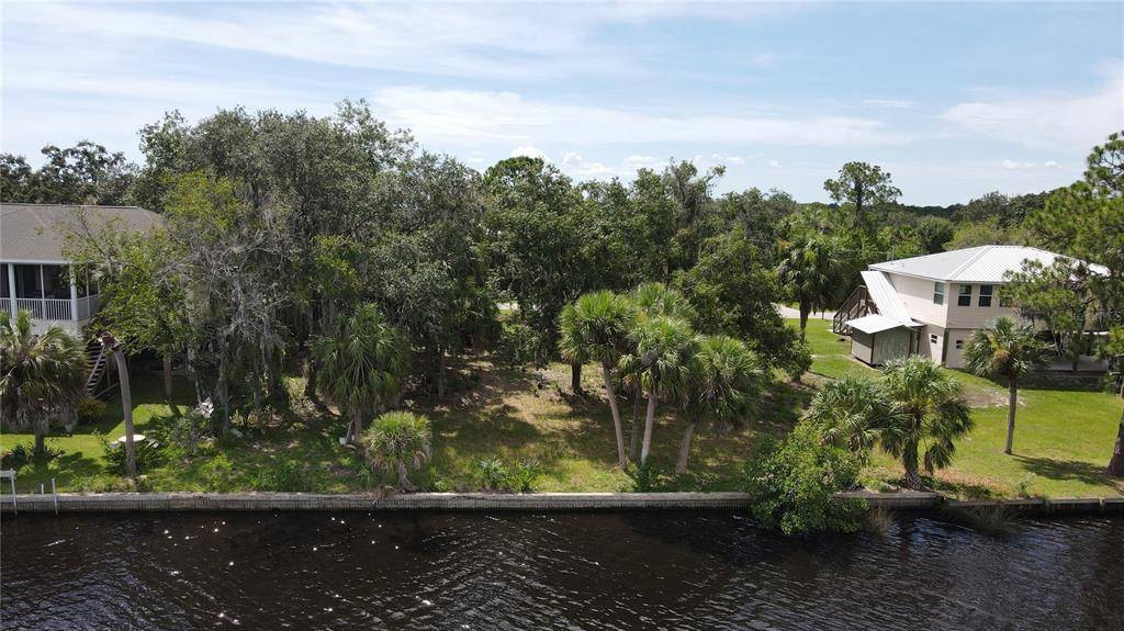 Ruskin, FL 33570,2608 RIVER BEND DR