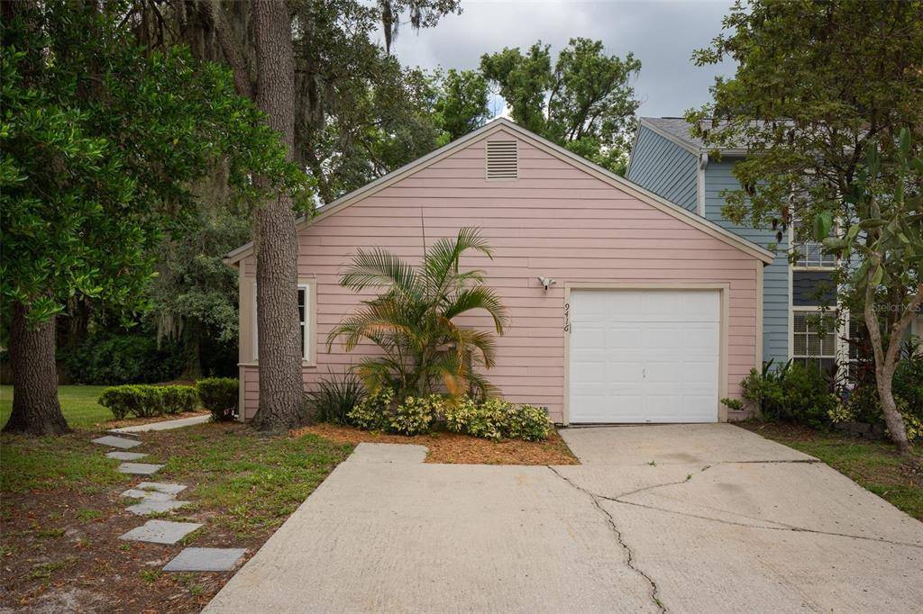 Tampa, FL 33612,9416 FOREST HILLS CIR