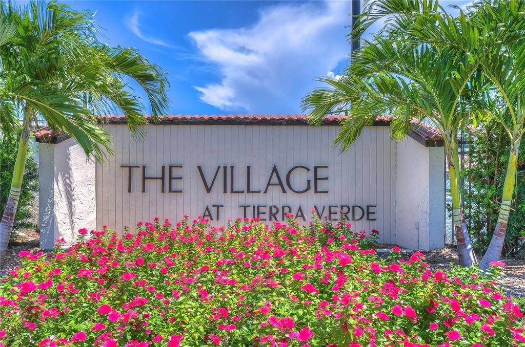 Tierra Verde, FL 33715,135 1ST ST E #102