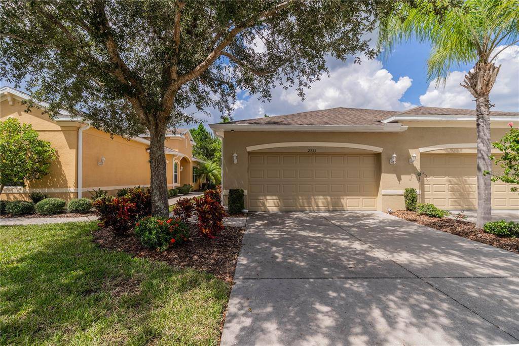 Sun City Center, FL 33573,2333 OAKLEY GREEN DR #11