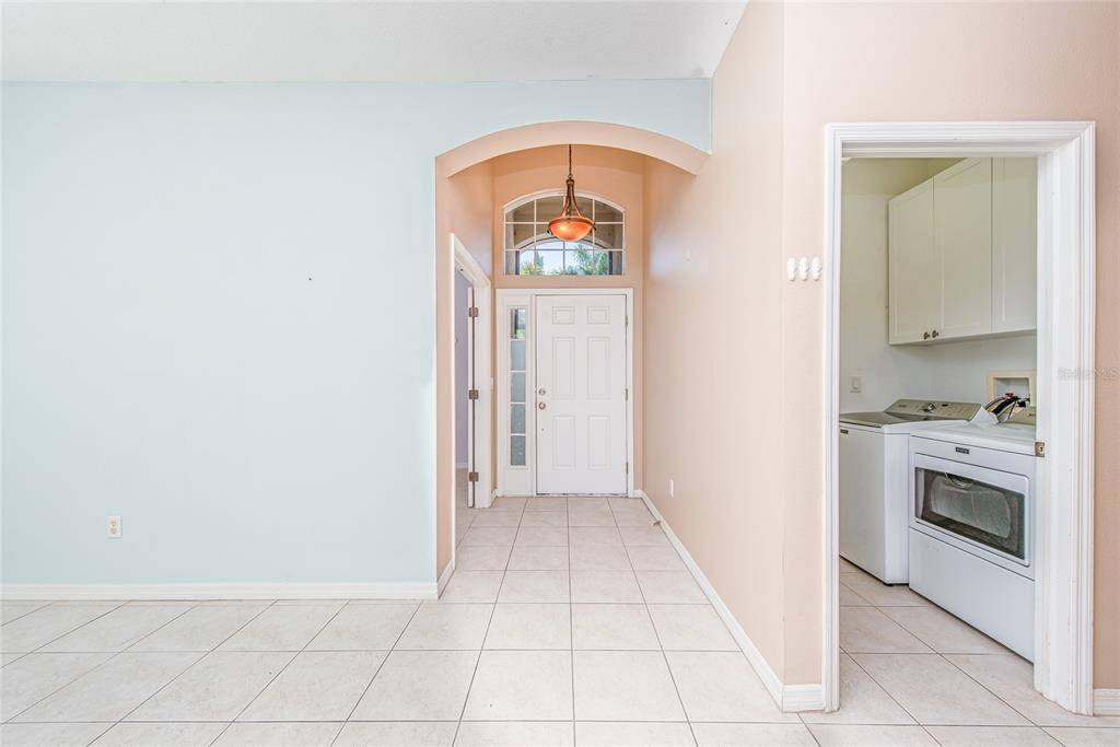 Ruskin, FL 33570,1828 MIRA LAGO CIR