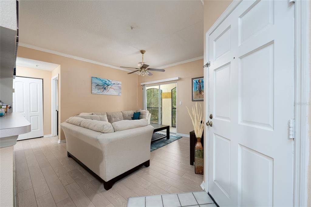 Tampa, FL 33624,5616 PINNACLE HEIGHTS CIR #305