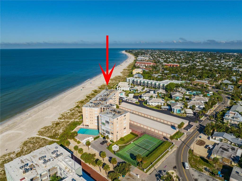 Holmes Beach, FL 34217,5300 GULF DR #610