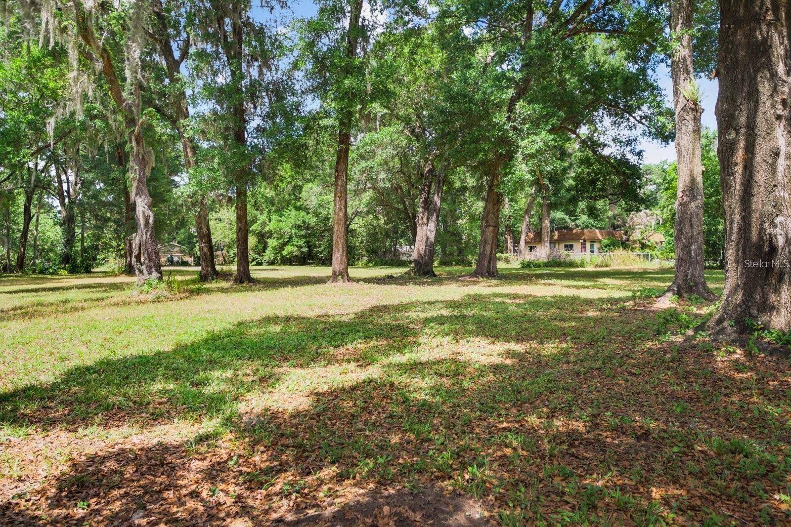 Valrico, FL 33596,3701 CRESTWOOD DR